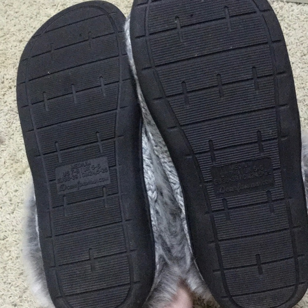 Slippers - Picture 2 of 2